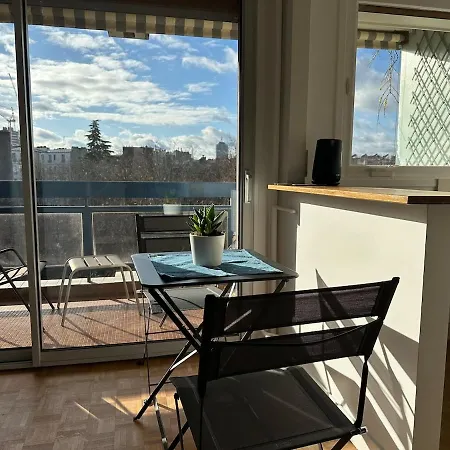 Apartment Mobility Lease- Sunny With Large Balcony, Park View At 15