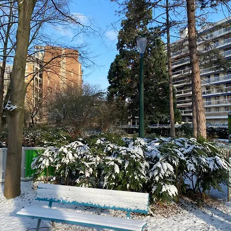 Apartment Mobility Lease- Sunny With Large Balcony, Park View At 15 Paris