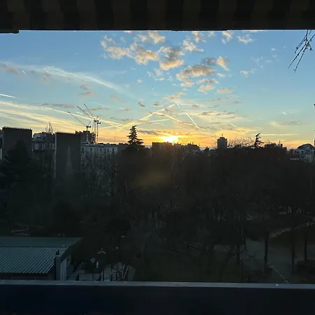 Appartement Mobility Lease- Sunny With Large Balcony, Park View At 15 Paris