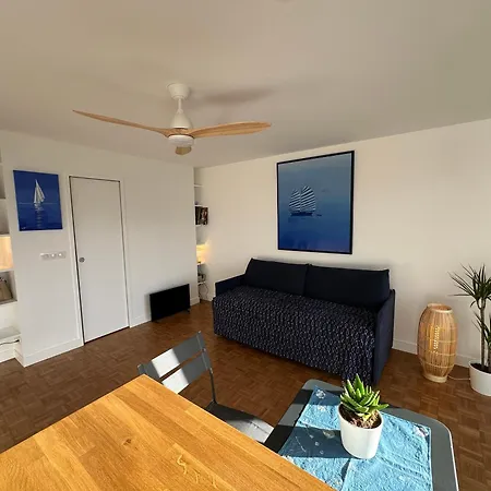 Mobility Lease- Sunny With Large Balcony, Park View At 15 Paris